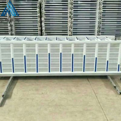 綠化帶塑鋼護欄與室外箱變護欄價格及安裝指南